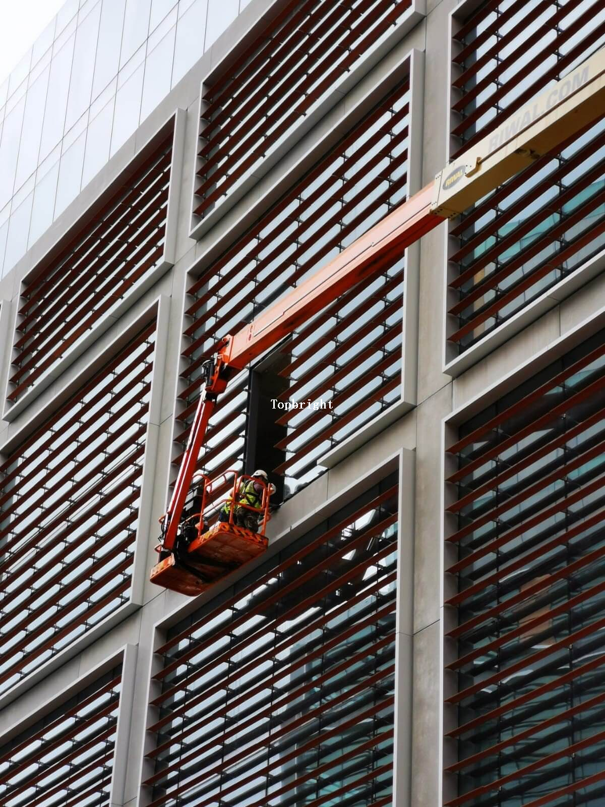 Sistema comercial de parede cortina unitizada para projeto de construção TP-CW-UT013